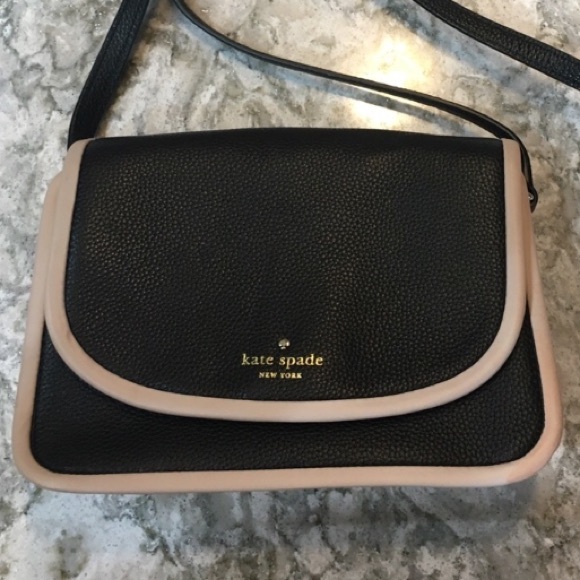 kate spade Handbags - Kate Spade cross body bag